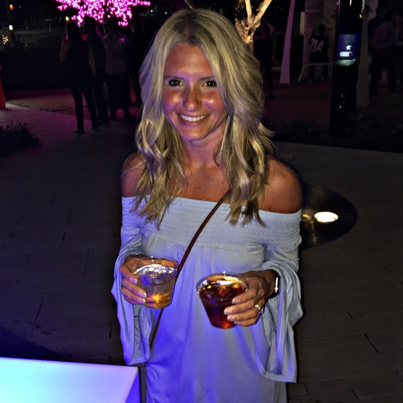 Meet your Posher, Crystal - Picture 2 of 2